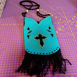 Western shoulder bag